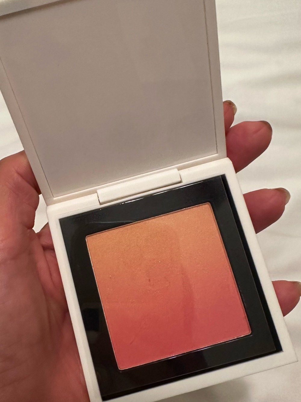 Mac - Toledo collection- Brand New Peach Gradient Powder Blush – Warm Peach Pink